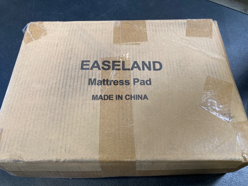 Photo 1 of EASELAND Full Size Mattress Pad Pillow Top Mattress Cover Quilted Fitted Mattress Protector Cotton 8-21" Deep Pocket Cooling Topper (54x75 Inches, White)