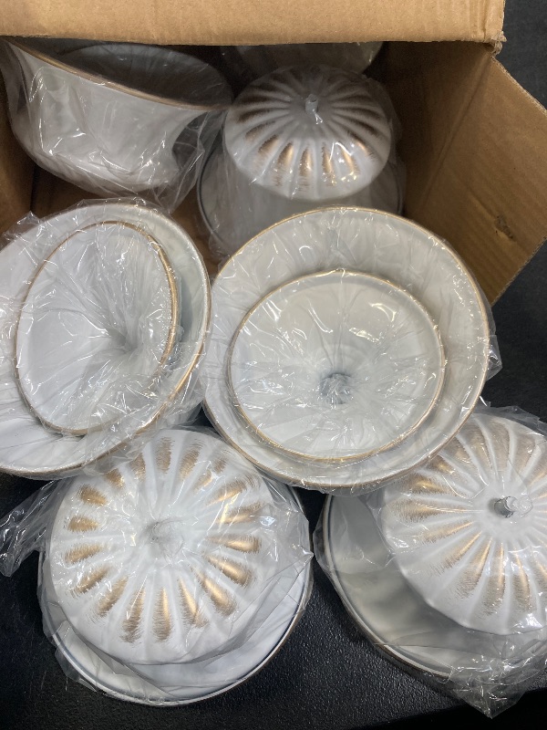 Photo 1 of Gerrii 12 Pcs Vases for Centerpieces Metal Compote Vases Urn Planter Trumpet Flower Stand Small Pedestal Flowers for Wedding Table Reception Birthday Anniversary Ceremony Home Décor, 5.91 Inch(White)