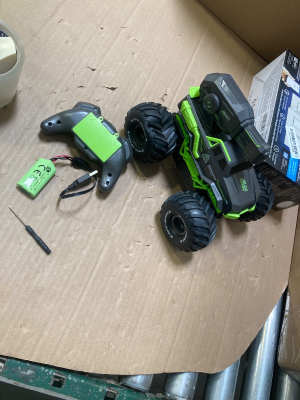 Photo 1 of 1:16 Amphibious Remote Control Car with Water Gun 4WD Gesture Sensing RC Car Boat Waterproof RC Truck Off-Road Stunt Car Toy for Kids/Adults Monster Truck for Outdoor Gift?with 2 Replaceable battery)