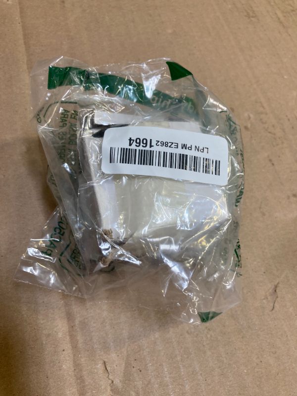 Photo 1 of Inline Windshield Washer Pump, Anauto 12V Windscreen Washer Pump, Universal Windshield Windscreen Wiper Washer Water Liquid Pump Motor SI-A0050 for Car Van Bus Truck