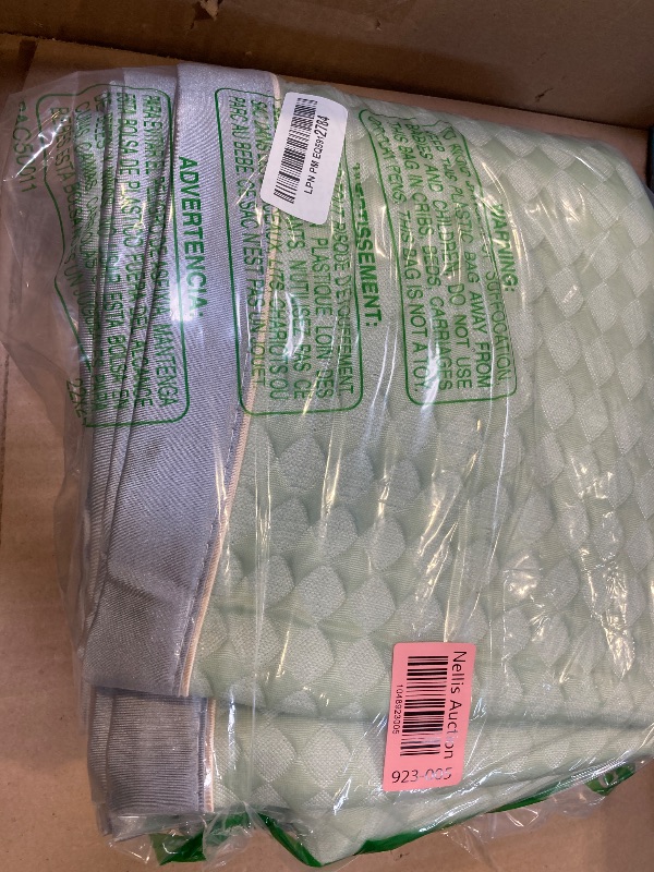 Photo 1 of 1PC  Summer New Cooling Ice Doug Couch Cover,Upgrade Honeycomb Anti-slip Sofa Cover,3D Structure Breathable Cool Couch Covers,1 Piece Smooth Washable Sofa Cover for Sleeping Naked,Green-35"x94"/90x240cm