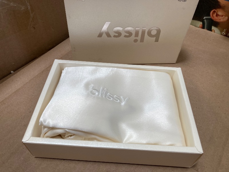 Photo 1 of 1pcs only---Blissy Silk Pillowcase - 100% Pure Mulberry Silk - 22 Momme 6A High-Grade Fibers - Pillow Cover for Hair & Skin - Regular, Queen & King with Hidden Zipper (King, Blissy White)