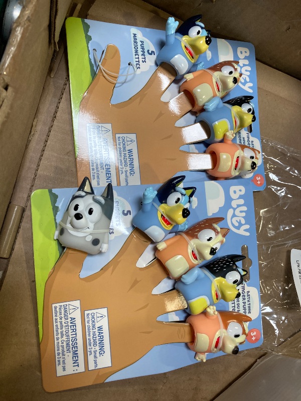 Photo 1 of 9pcs only-------Bluey Bath Finger Puppets,   Party Favors, Educational, Bath Toys, Story Time, Beach Toys, Playtime, Stocking Stuffer