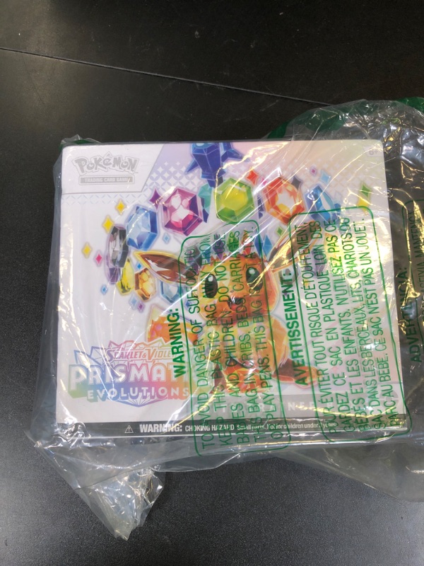 Photo 1 of Pokemon TCG: Scarlet & Violet—Prismatic Evolutions Elite Trainer Box