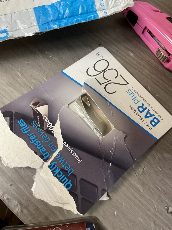 Photo 1 of SAMSUNG BAR Plus 256GB - 400MB/s USB 3.1 Flash Drive Champagne Silver (MUF-256BE3/AM)