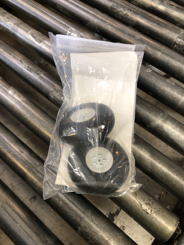 Photo 1 of Du-Bro 400RV 4" Diameter Big Wheel (2-Pack)