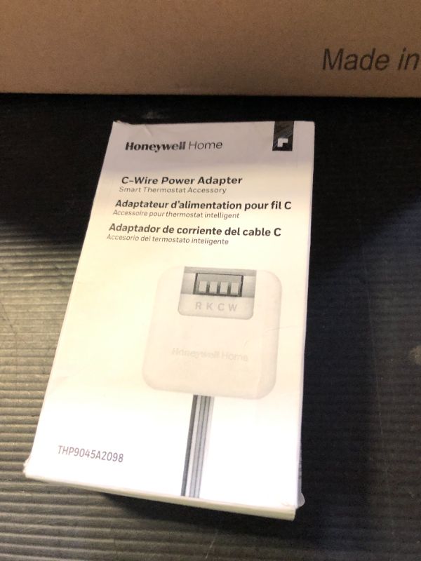 Photo 1 of Honeywell Home C-Wire Adapter THP9045A2098/U