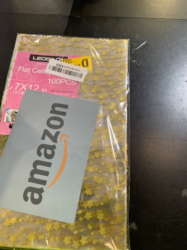 Photo 1 of LEOSINDA 100 Pcs Cellophane Treat Bags,7 X 12 Inches Gold Star Printed Clear Cellophane Bags,100 Twist Ties,for Gift Wrapping,Packaging Candies,Dessert,Bakery, Cookies, Chocolate,Party Favor?Gold?