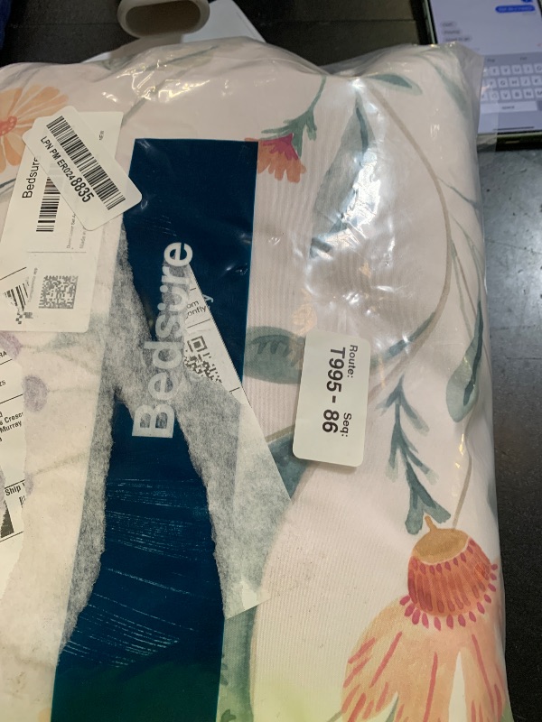 Photo 1 of Bedsure Duvet Cover Queen Size - Reversible Floral Duvet Cover Set with Zipper Closure, 3 Pieces Pale Blush Bedding Set with 8 Corner Ties and 2 Pillow Shams 20"x26"