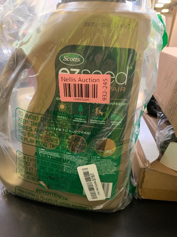 Photo 1 of Scotts EZ Seed Patch & Repair Sun and Shade Mulch, Grass Seed, Fertilizer Combination for Bare Spots and Repair, 3.75 lb, Brown