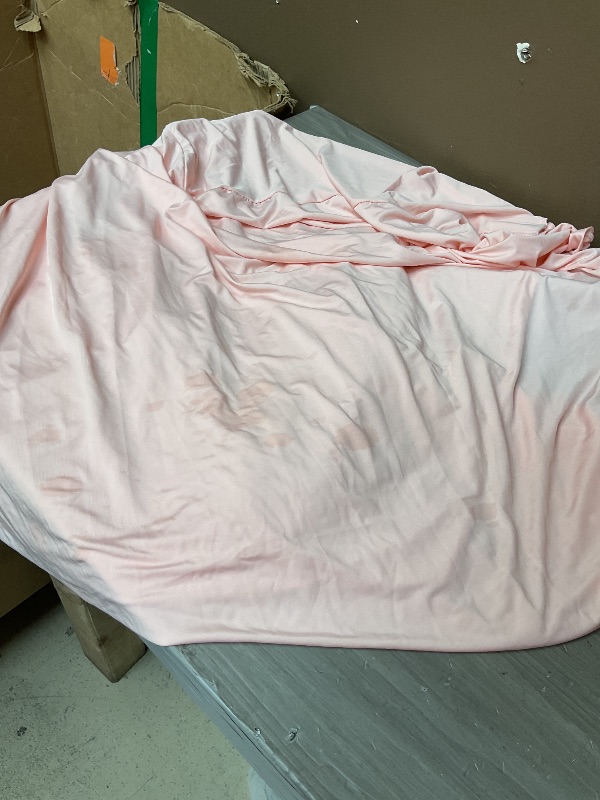 Photo 1 of Utopia Kitchen 6FT Spandex Tablecloth [1 Pack, Pink] 200 GSM Stretch, Fitted, Washable and Wrinkle Resistant Table Cloth Rectangle Cover for Trade Shows, Wedding, Parties [72Lx30Wx30H Inch]