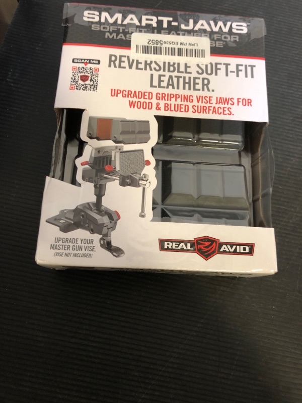 Photo 1 of Real Avid Smart Jaws | Upgraded Vise Jaws | Versatile Vise Jaw Pads for Optimal Secure Fit on Variety of Shapes and Sizes (Soft-Fit Leather Sleeves)813119014826
