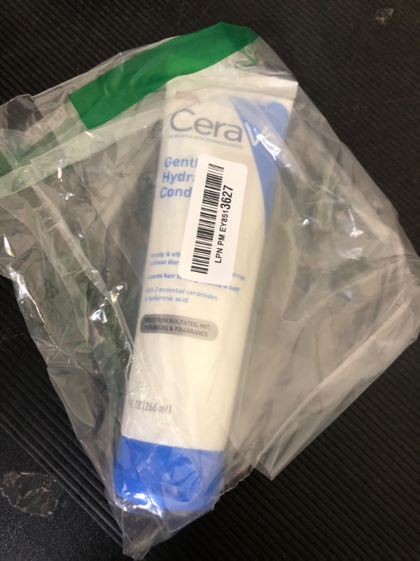 Photo 1 of CeraVe Gentle Hydrating Conditioner, Hair Conditioner With Ceramides, Niacinamide & Hyaluronic Acid, Sulfate Free & Color Safe, Moisturizing Conditioner For All Hair & Scalp Types
