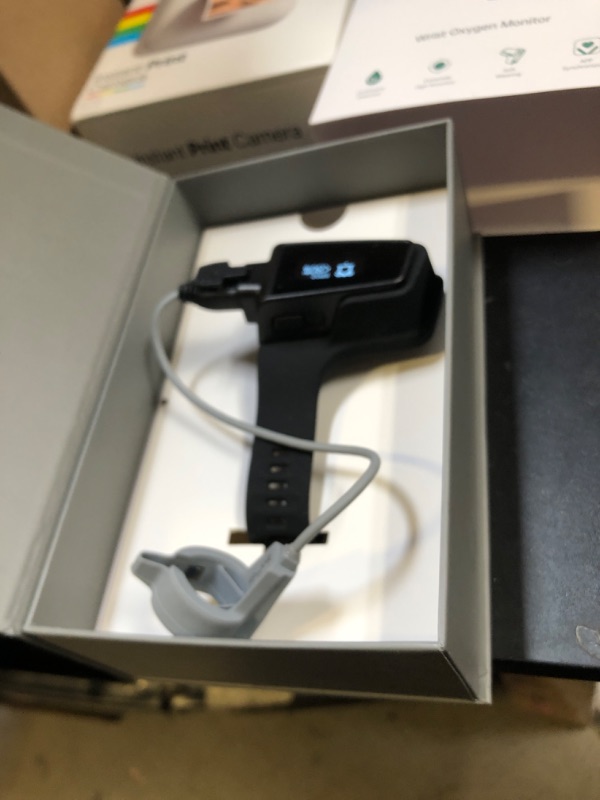 Photo 1 of Wellue Wrist Pulse Oximeter| 100-Hour Endurance Blood Oxygen Monitor with Audible Reminder, Rechargeble Checkme O2 Ultra for Tracking SpO2 and Pulse Rate, Comes with Free PC Software & APP
