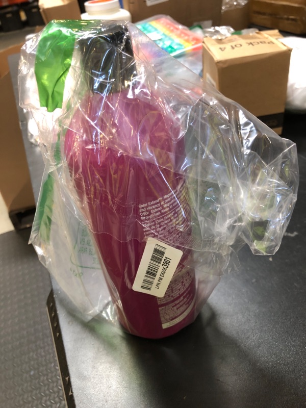 Photo 1 of Redken Extend Magnetics Conditioner | For Color Treated Hair | Protects Color & Adds Shine | With Amino Acid | Sulfate Free | 33.8 Fl Oz