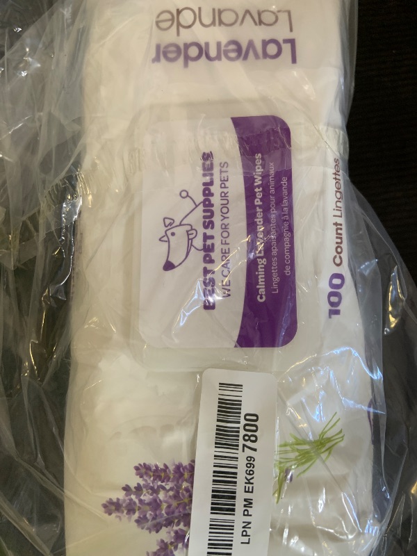 Photo 1 of Best Pet Supplies Pet Wipes for Dogs - Dog Wipes Cleaning Deodorizing, for Coats, Ears, Paws - Calming Lavender, Aloe Vera, 100 Count