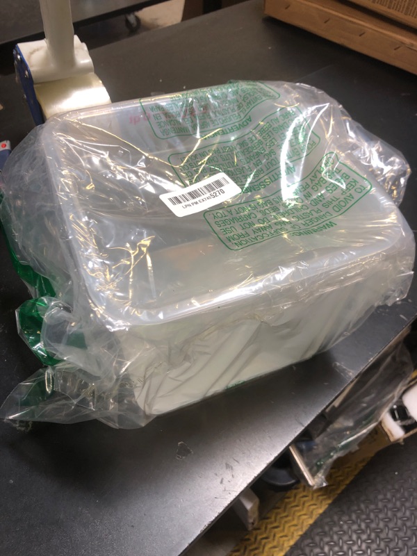 Photo 1 of Cambro 6SFSPP190 CamSquare Storage Container, Translucent, 6 qt With Lid