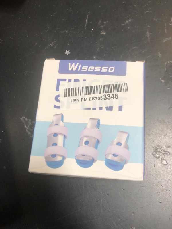 Photo 1 of Wisesso Finger Splint, 3pcs Finger Brace Joint Stabilizer Knuckle Immobilization with Soft Foam Interior, Broken Finger Splints Fit for Thumb/Middle/Ring/Index/Pinky Finger (3, Mixed)