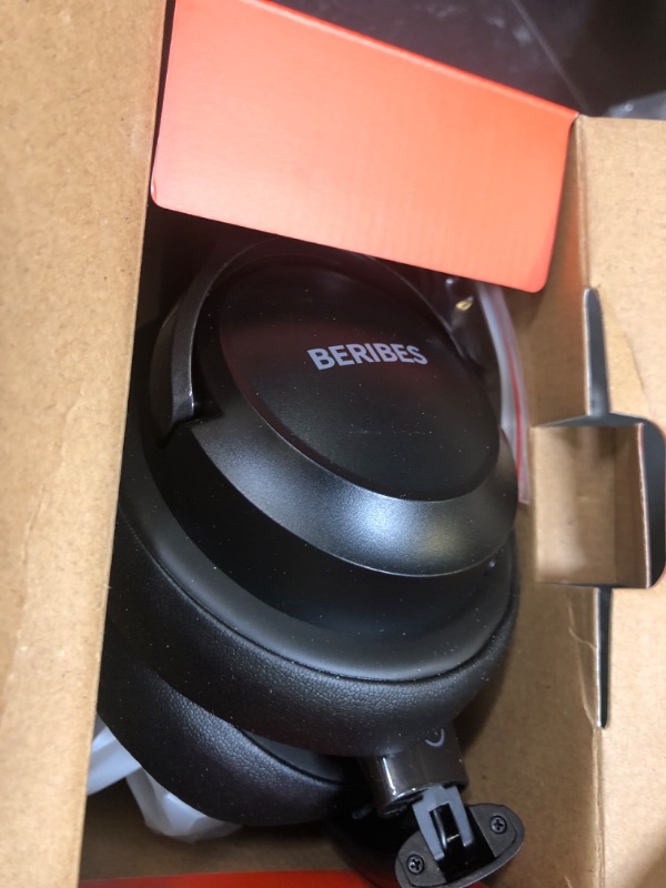Photo 1 of Black Wireless Headphones Bluetooth 