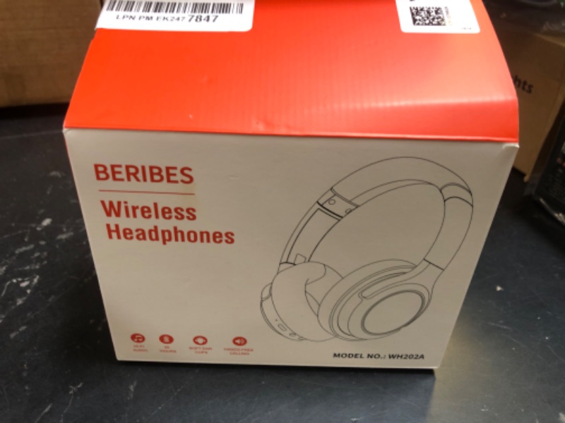 Photo 1 of Black Wireless Headphones Bluetooth 