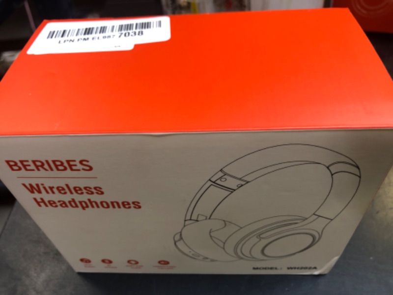 Photo 1 of Wireless Bluetooth Headphones Black 