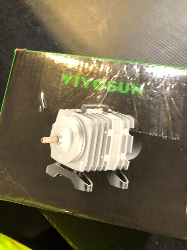 Photo 1 of VIVOSUN Commercial Air Pump 634GPH, 25W, 40L/min 6 Outlet for Aquarium and Hydroponic Systems