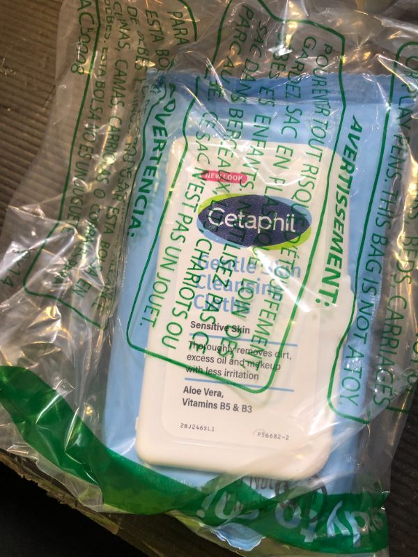 Photo 1 of Cetaphil Face and Body Wipes, Gentle Skin Cleansing Cloths, 25 Count (Pack of 3), for Dry, Sensitive Skin, Flip Top Closure, Great for the Gym, Travel, in the Car, Hypoallergenic, Fragrance Free