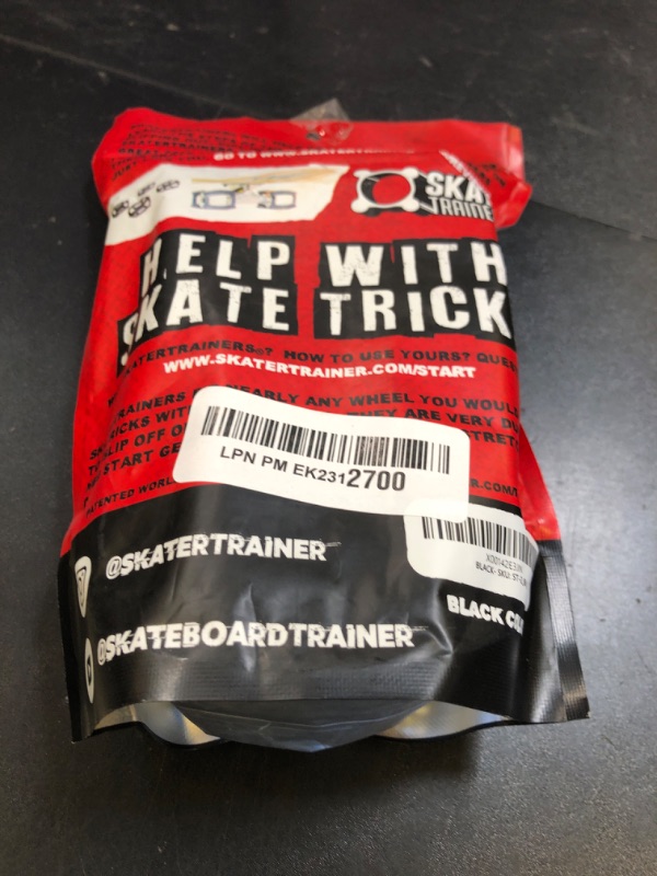 Photo 1 of Skater Trainers get Skateboard Tricks - Coolest Stocking Stuffers for Teens Boys Gift Ideas Ages 14 and up 12-14-16 11 10 2024 Gamer Cool Wheels Tech Deck Tool Ramp Boy Teenage (4 Blk)