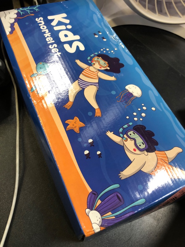 Photo 1 of KIDS SNORKEL SET 
