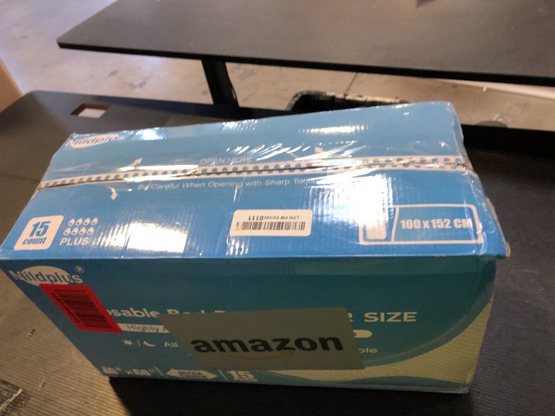 Photo 1 of Heavy Duty Underpads 40"X60" Super Sized Chucks Pads 270 Grams Disposable Bed Pads with Strength Cloth Backing Extra Absorption Pads for Incontinence (100X152CM, 15 Count, Discreet Packaging)
