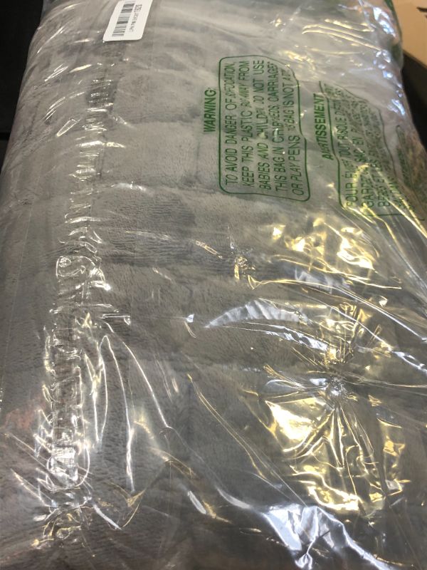 Photo 1 of MDSASFD Velvet Couch Cover, Washable Sectional Sofa Cover, Anti Slip Sofa Slipcovers for 3 Cushion Couch Sofa L Shaped Recliner, Furniture Protector Covers for Pets Kids(Dark Grey, Only 1 PCS)