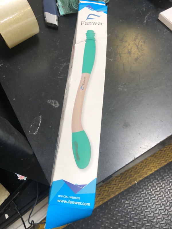 Photo 1 of Fanwer Toilet Aids Tools,Long Reach Comfort Wipe,Extends Your Reach Over 15" Grips Toilet Paper or Pre-Moistened Wipes