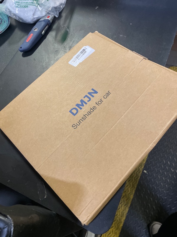 Photo 1 of DMJN Windshield Sun Shade for Car