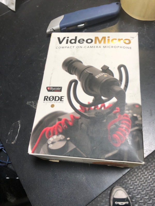 Photo 1 of Rode VideoMicro Compact On-Camera Microphone with Rycote Lyre Shock Mount, Auxiliary, Black