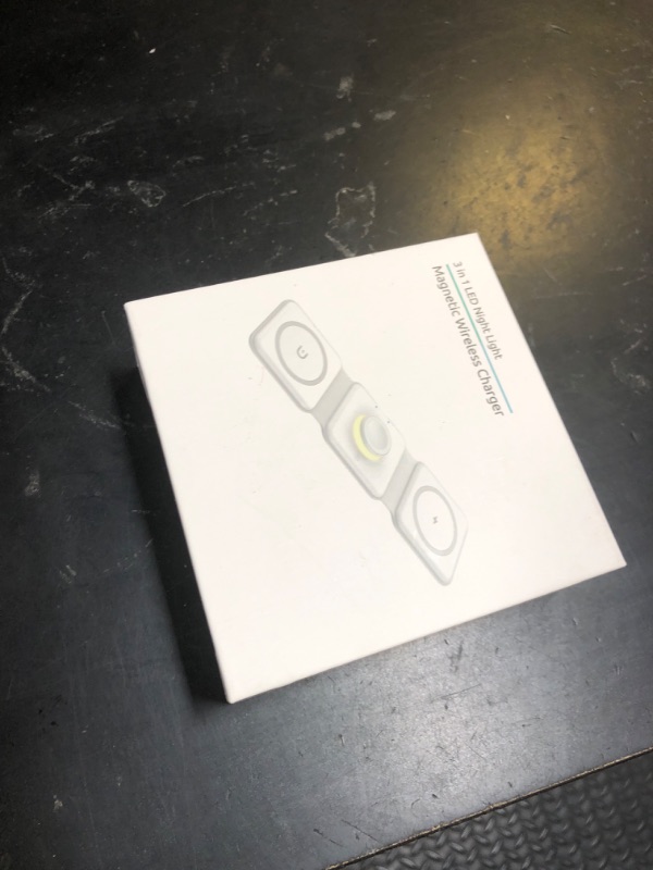 Photo 1 of ESSAGER 3 in 1 Foldable Wireless Charger for iPhone 16/15/14/13/12/11 Series, Magnetic Wireless Charging Station, Travel Wireless Fast Charging Pad for Airpods 4/3/2/Pro, iWatch (3 in 1, White)