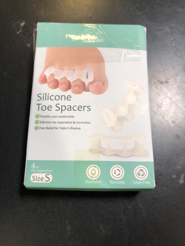 Photo 1 of Golbylicc 2Pairs Toe Separators Toe Spacers for Women Men to Correct Bunion, Relieve Feet Pain, Foot Alignment, Toe Straighteners for Hammertoes, Plantar Fasciitis (S, Women Shoe Size: 5-9, Men: 6-7)