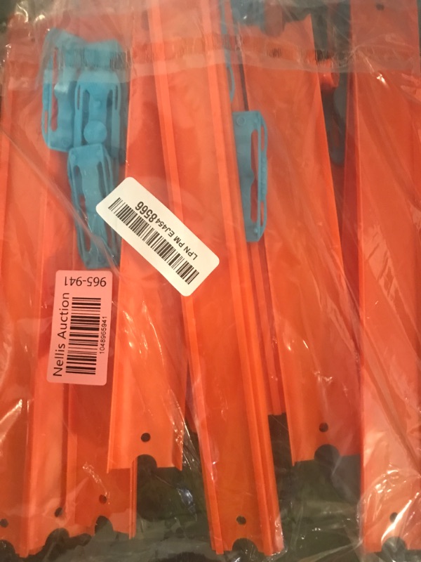 Photo 1 of Hot Wheels Toy Car Straight Track Set with 37 Component Building Parts & 1:64 Scale Vehicle (Amazon Exclusive)