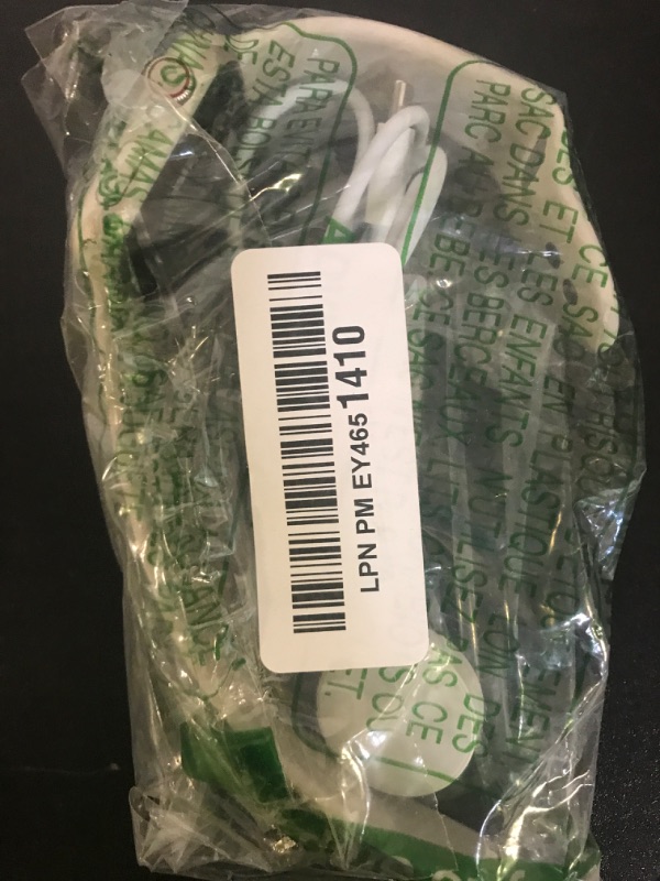 Photo 1 of Apple Watch Series 8 (GPS + Cellular, 45MM) - Starlight Aluminum Case with M/L Starlight Sport Band (Renewed Premium)