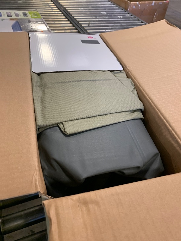 Photo 1 of Intex 64417ED 22in Queen Dura-Beam Comfort Plush High-Rise Inflatable Air Mattress with Built in Pump for Travel and Camping, 600lb Weight Capacity