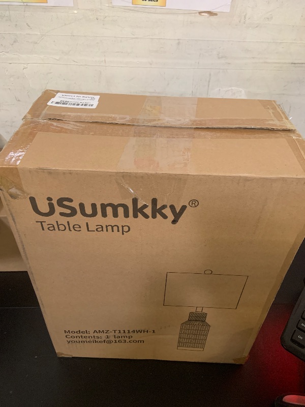 Photo 1 of USumkky 25" Modern Ceramic Lamps Single Table Lamp for Living Room Bedroom Farmhouse Nightstand Bedside Lamps