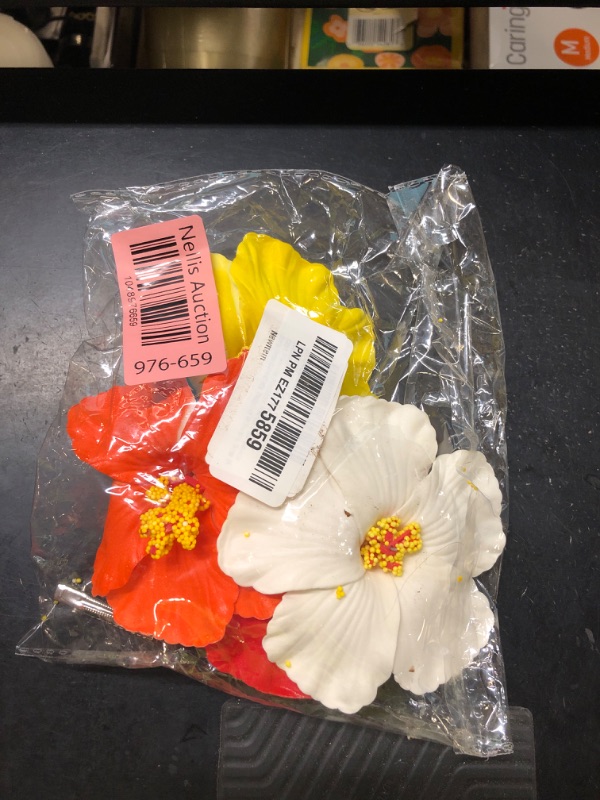 Photo 1 of Vodolo Hawaiian Flower Hair Clips for Women,4Pcs 3.5 Inch Artificial Flower Clips,Plumeria Hibiscus Hairclip for Beach Party,Cute Summers Tropical Flowers Bow Hair Accessories for Girls Holiday Gifts