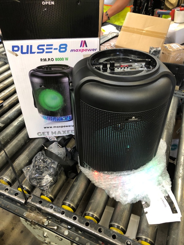 Photo 1 of Max Power Max Power -8 Portable Speaker

