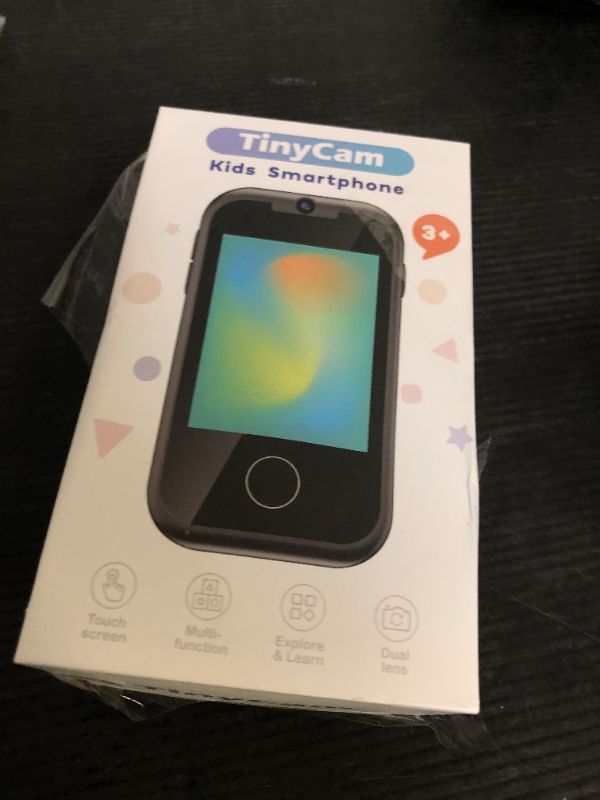 Photo 1 of 23.TinyCam Kids Smartphone