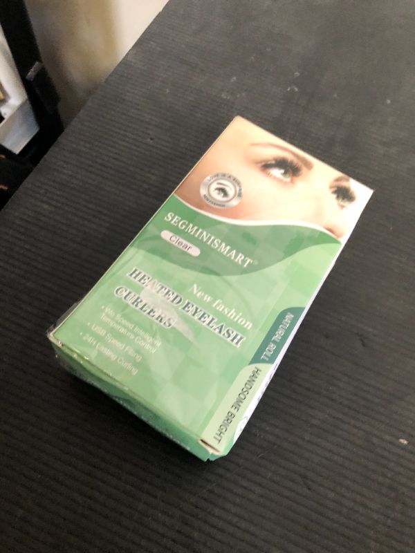 Photo 1 of Heated Eyelash Curler, Fast Heat up Within 5s