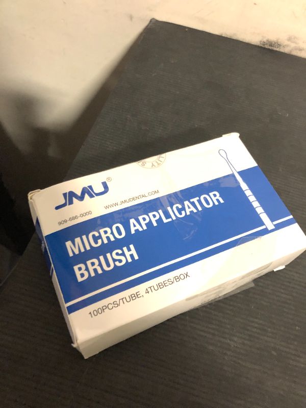 Photo 1 of JMU 400pcs Dental Micro Applicators Brushes Regular, Disposable Microswabs