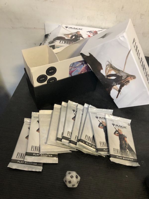 Photo 1 of Magic: The Gathering - Final Fantasy Bundle
