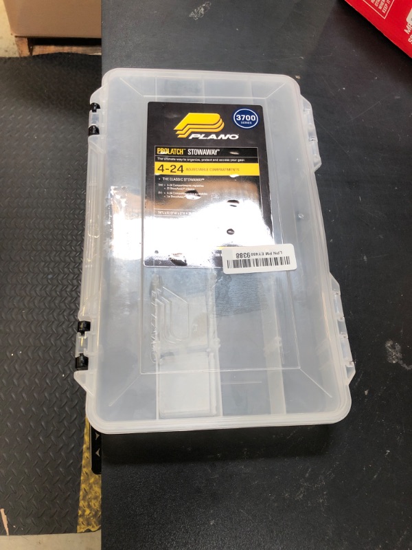 Photo 1 of Plano 23700-02 Stowaway with Adjustable Dividers