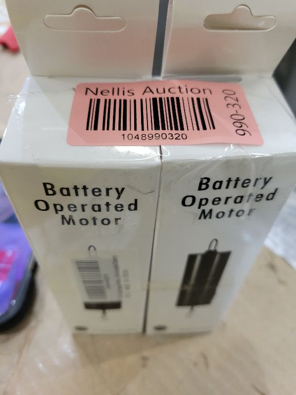 Photo 1 of 2 Pcs Wind Spinner Motor Hanging Black Mini Wind Spinner Motor Display Spinning for Wind Chime Outdoor Garden Decoration Halloween Mardi Gras Accessory Supplies(Not Included Battery)