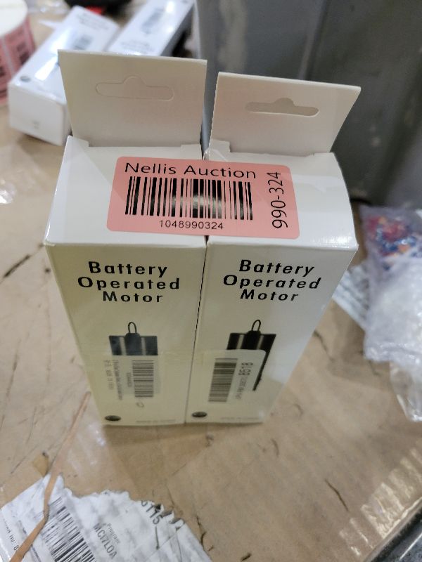 Photo 1 of 2 Pcs Wind Spinner Motor Hanging Black Mini Wind Spinner Motor Display Spinning for Wind Chime Outdoor Garden Decoration Halloween Mardi Gras Accessory Supplies(Not Included Battery)