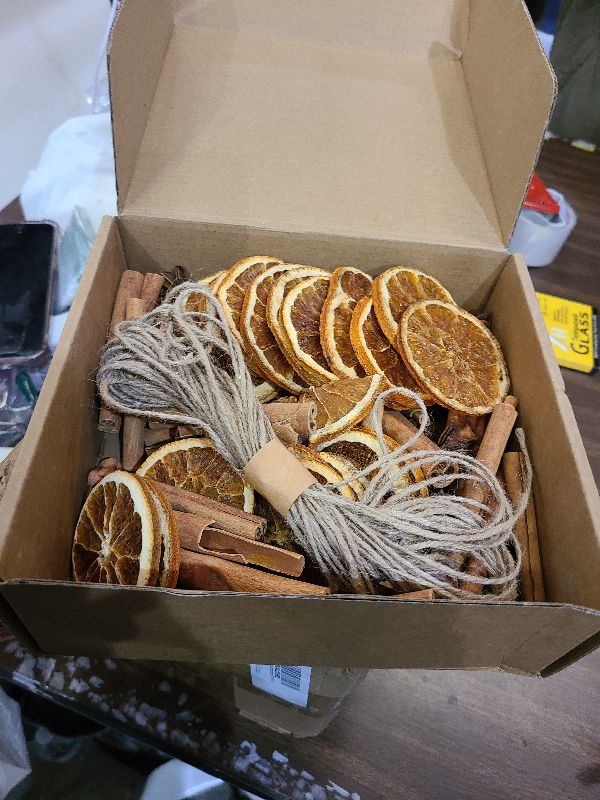 Photo 1 of 24 Set Christmas Tree Decorations DIY Dried Orange Slices Star Anise Cinnamon Sticks Hanging Ornaments DIY Handmade Crafts with Hemp Rope and Plastic Needle for Fireplace Wall Window Xmas Tree Decor